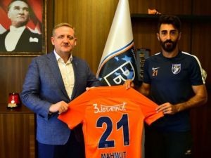 Başakşehir, Mahmut Tekdemir İle Sözleşme Yeniledi