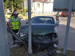 Kelkit’te Trafik Kazası: 3 Yaralı