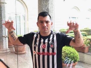 Medel Resmen Beşitaş’ta