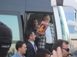 Cumhurbaşkanı Erdoğan’dan Çocuklara Oyuncak