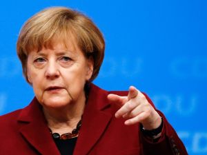 Merkel İlk Hedefini Açıkladı