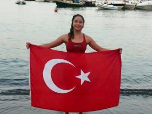 Manş Denizi’ne Kulaç Atan En Genç Türk Kadını Olacak