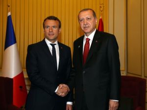 Cumhurbaşkanı Erdoğan Macron İle Görüştü