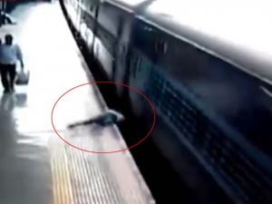 Tren İstasyonunda Korkunç Ölüm