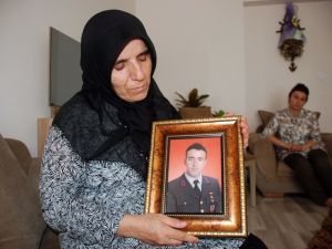 Yılın Annesiyken Şehit Annesi Oldu: ’Türkiye’ye Tanıtırım Anne’ Demişti