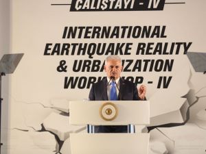 "Deprem Gerçeğiyle Yaşamayı Öğrenmek Mecburiyetindeyiz"