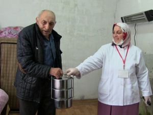 Borçka’da Kimsesiz Yaşlılar İçin Bakım Hizmeti Başlatıldı