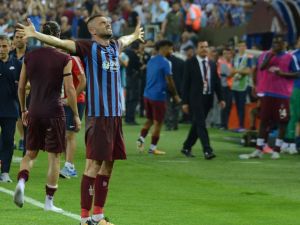 Burak Yılmaz Fenerbahçe’ye Atıyor