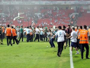 Bakanlık Futbolda Şiddeti Önlemek İçin Harekete Geçti