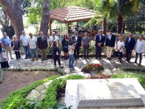 Tevfik Fikret Mezarı Başında Anıldı