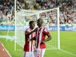 Sivasspor’u Yabancıları Sırtladı