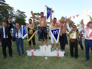 Domaniç Güreşlerinin Başpehlivanı Faruk Akkoyun Oldu
