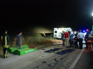 Eski Belediye Başkanı Ve Eşi Trafik Kazasında Öldü