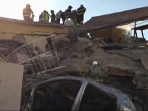 İtalya’da Deprem: 2 Ölü, 39 Yaralı