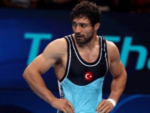 Atakan Yüksel Dünya Üçüncüsü