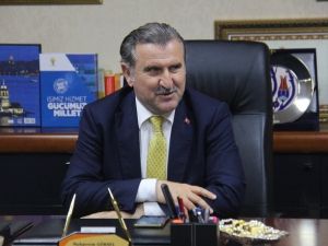 Bakan Aşkın Bak’tan Rıza Kayaalp’e Tebrik