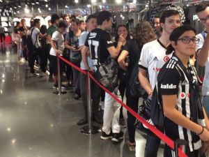 Vodafone Park’ta Pepe Kuyruğu