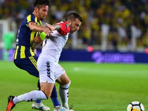 İlk Yarıda Gol Yok