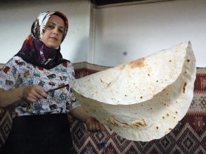 Ev Hanımlarının Gözde Mesleği Bazlamacılık Oldu