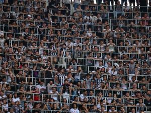 Beşiktaş Taraftarıyla Buluştu