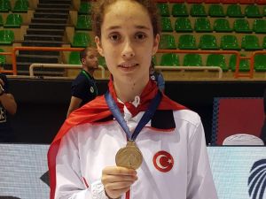 Huriye Nur Ergin Dünya Şampiyonu