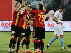 Gol Düellosunu Göztepe Kazandı