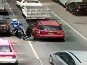 Motosikletli Gaspçılara Kurşun Yağdırdı