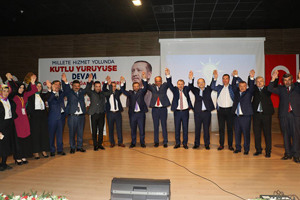 AK Parti Güneysu’da Mehmet Akif Karslı Güven Tazeledi
