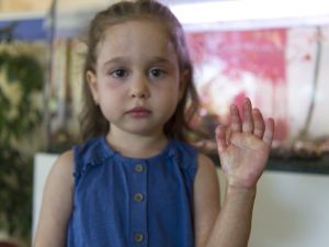 Minik İlkim Hira’nın Tek Umudu İlik Nakli