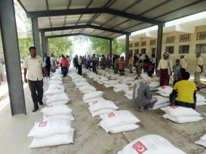 Türk Kızılay’ı Yemen’de Yardımlarını Sürdürüyor