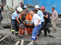 Samsun'da inşaat çöktü 2 ölü, 1 yaralı