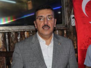 "Türkiye’nin Büyümesini Yukarı Doğru Revize Etmek Zorunda Kaldı"