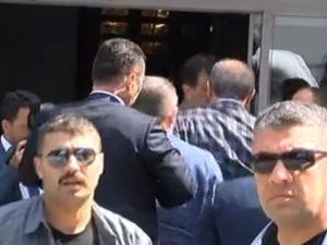 Erdoğan, Çapa Tıp Fakültesinde Hastaları Ziyaret Ediyor