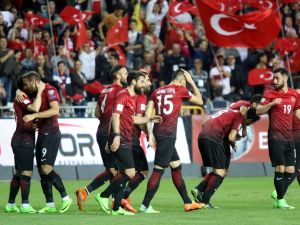 A Milliler Dünya Kupası Yolunda Ukrayna Karşısında