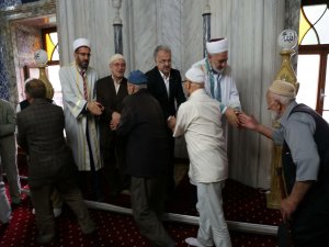 Başkan Kasap Vatandaşlarla Bayramlaştı