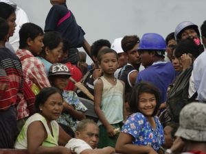 Arakan’da 400 Kişi Hayatını Kaybetti