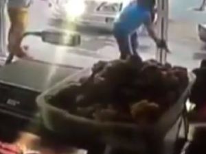 Silahlı Saldırganlar Dehşet Saçtı