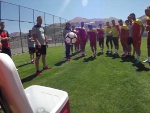Göztepe’den 12 Dev Adam’a Destek Mesajı