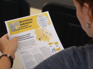 Almanya’da Halka İyot Hapları Dağıtılıyor