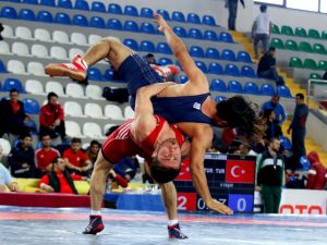 Yıldız Güreş Milli Takımımız Atina’da Mindere Çıkacak