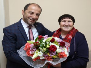 Rize Belediyesi'nden Yaşlılara Bayram Ziyareti