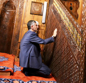 Rize Valisi Bektaş, 300 Yıllık Camide İncelemelerde Bulundu