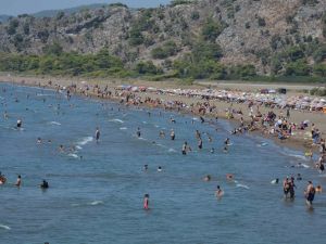 Güney Ege Sahillerinde Bayram Tatili Yoğunluğu Yaşandı