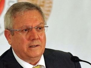 Aziz Yıldırım’dan Transfer Açıklaması