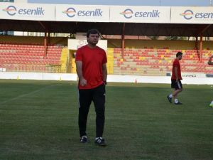 "Ülkemizde Futbolcu Yetiştiremiyoruz"