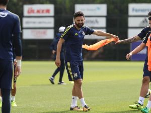 Fenerbahçe’de Mehmet Ekici Sevinci