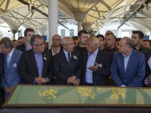 Kılıçdaroğlu, Fikret Kemal Yıldırım’ın Cenaze Törenine Katıldı
