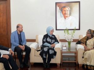 Bangladeş Başbakanı İle Görüştüler