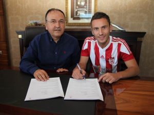 Sivasspor, Rybalka İle Sözleşme İmzaladı
