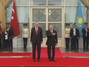 Erdoğan Kazakistan’da Resmi Törenle Karşılandı